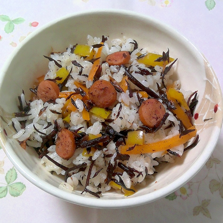 簡単!ウインナーと野菜で、ひじきの煮物・ひじきご飯